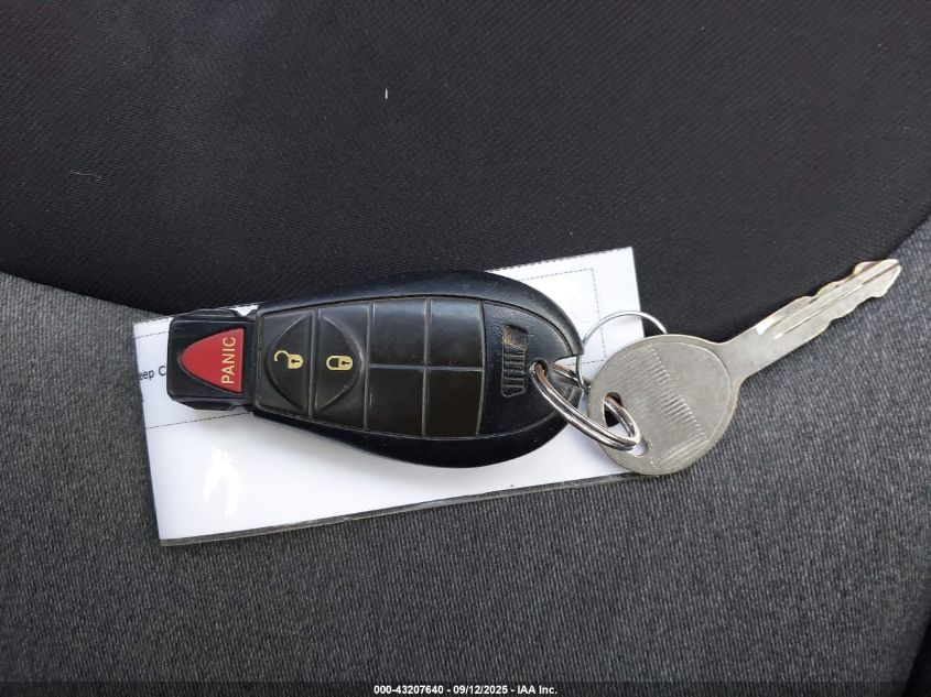 2014 Jeep Cherokee Sport VIN: 1C4PJMAB4EW233404 Lot: 43207640