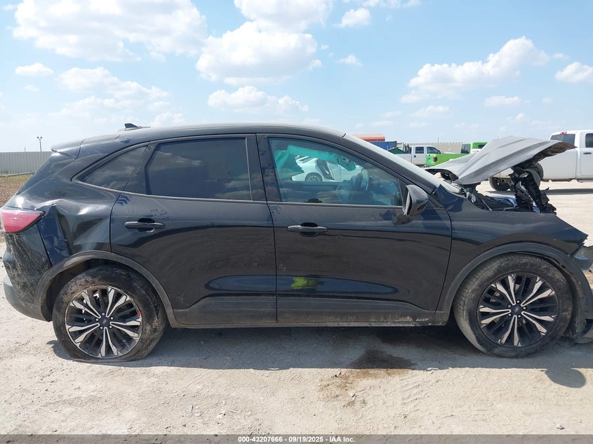 2022 FORD ESCAPE SE - 1FMCU0G60NUB38029