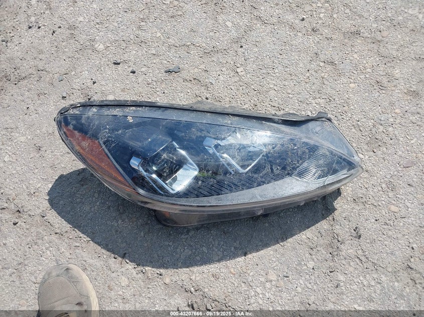 2022 FORD ESCAPE SE - 1FMCU0G60NUB38029