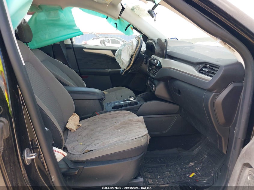 2022 FORD ESCAPE SE - 1FMCU0G60NUB38029