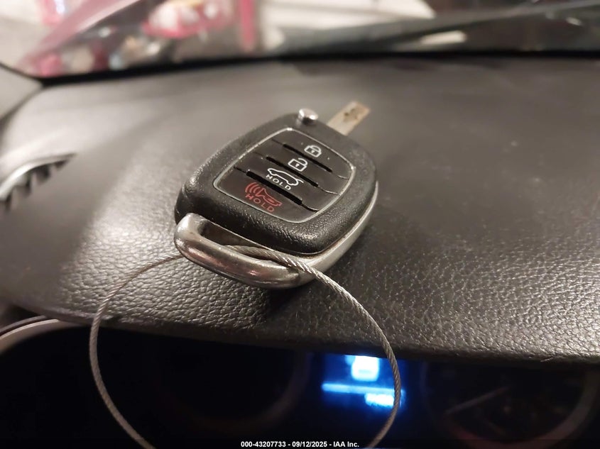 2019 HYUNDAI TUCSON SE - KM8J2CA49KU873352