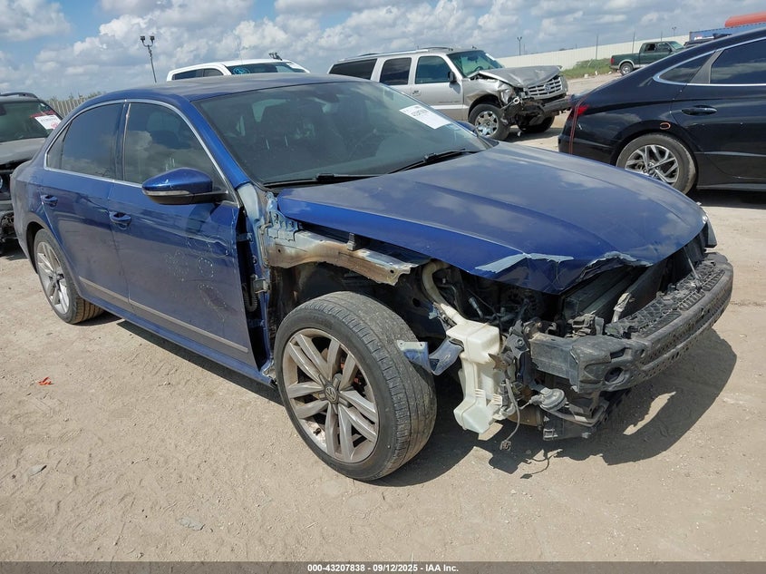 2017 VOLKSWAGEN PASSAT 1.8T SEL PREMIUM - 1VWCT7A37HC062251