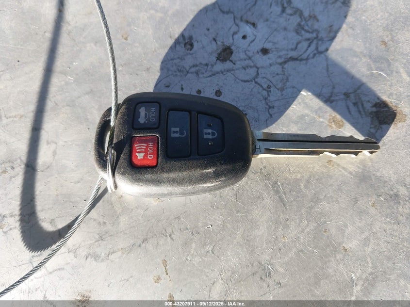 2017 Toyota Corolla L/Le/Xle/Se/Xse VIN: 5YFBURHEXHP708338 Lot: 43207911