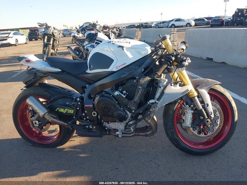 2024 SUZUKI GSX-R750 - JS1GR7MA7R7101065