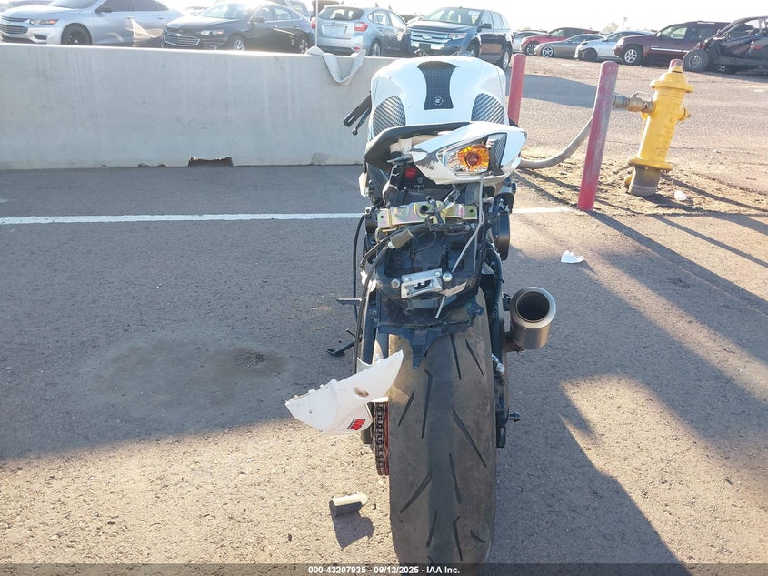 2024 SUZUKI GSX-R750 - JS1GR7MA7R7101065