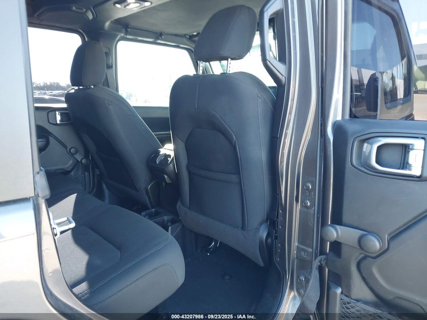 2020 JEEP WRANGLER UNLIMITED SPORT 4X4 - 1C4HJXDM6LW335500