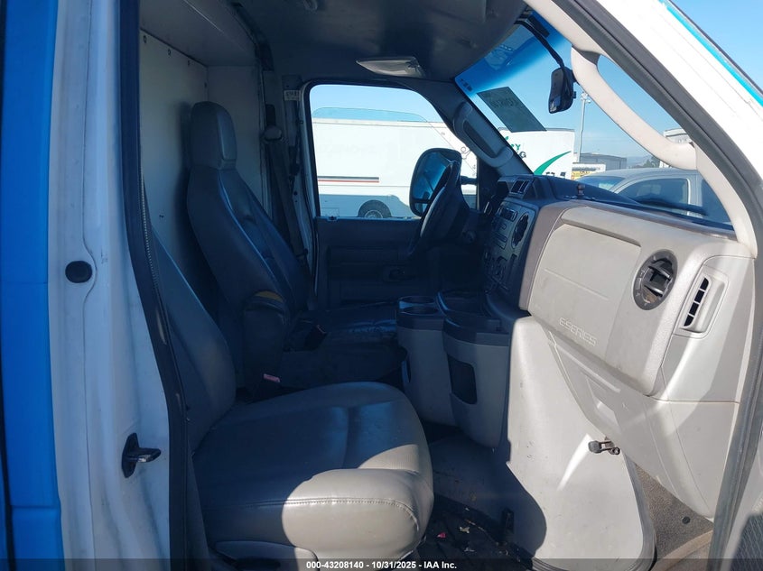 2010 Ford E-350 Cutaway VIN: 1FDSE3FL6ADA38075 Lot: 43208140