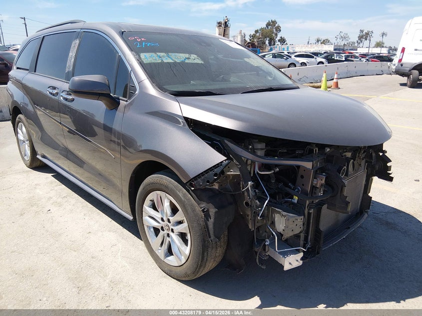 2024 Toyota Sienna Xle