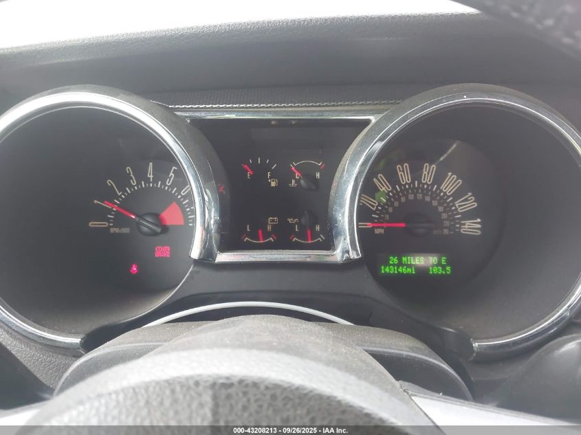 2008 Ford Mustang Gt Deluxe/Gt Premium VIN: 1ZVHT82H785132857 Lot: 43208213