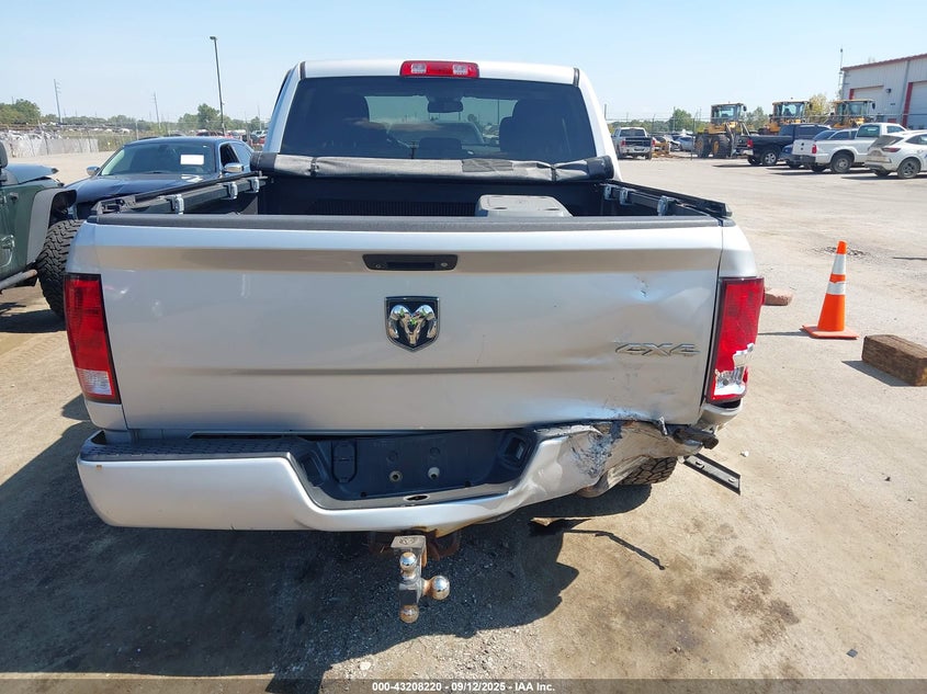 2018 Ram 1500 Express 4X4 5'7 Box VIN: 3C6RR7KG7JG238657 Lot: 43208220