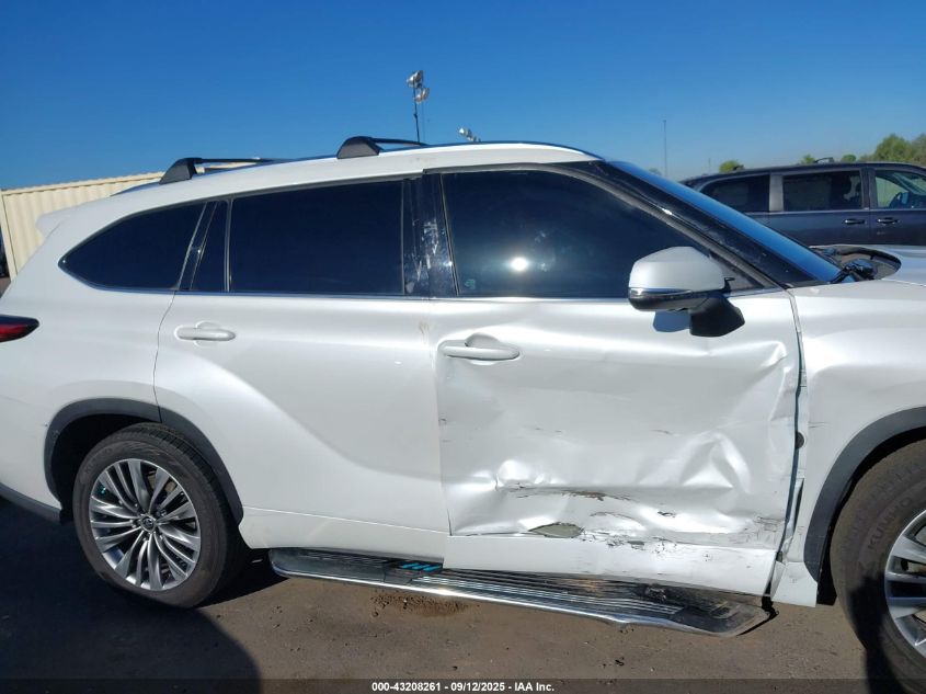 2022 Toyota Highlander Platinum VIN: 5TDFZRAH5NS111835 Lot: 43208261