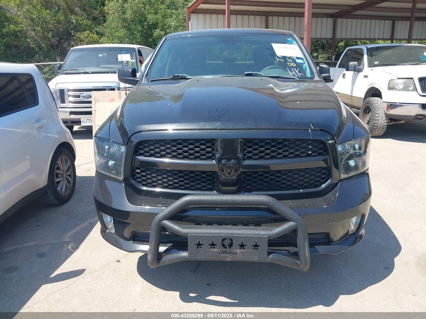 2017 RAM 1500 EXPRESS  4X4 6'4 BOX - 1C6RR7FT5HS853718