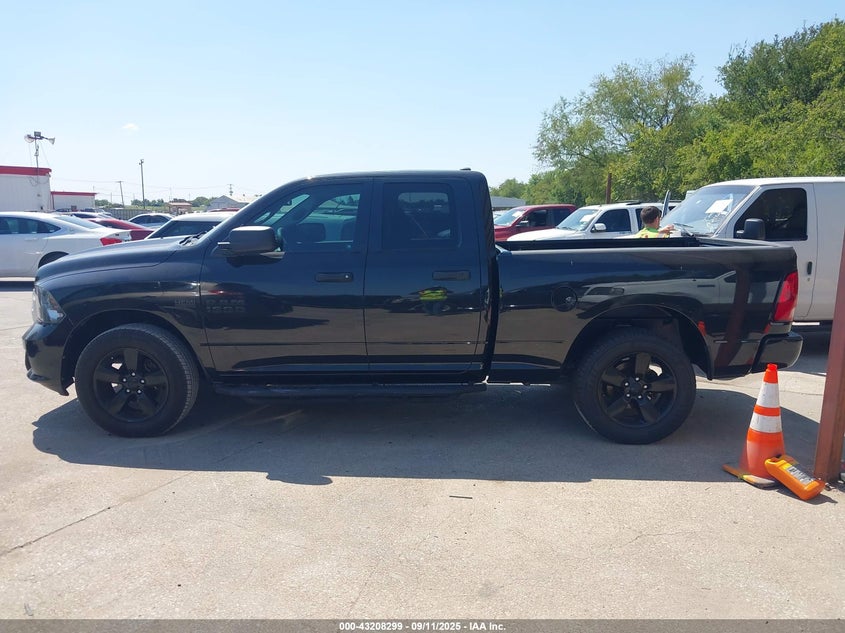 2017 RAM 1500 EXPRESS  4X4 6'4 BOX - 1C6RR7FT5HS853718