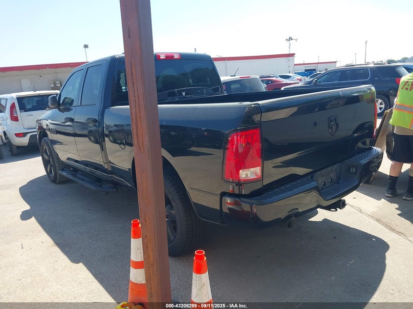 2017 RAM 1500 EXPRESS  4X4 6'4 BOX - 1C6RR7FT5HS853718