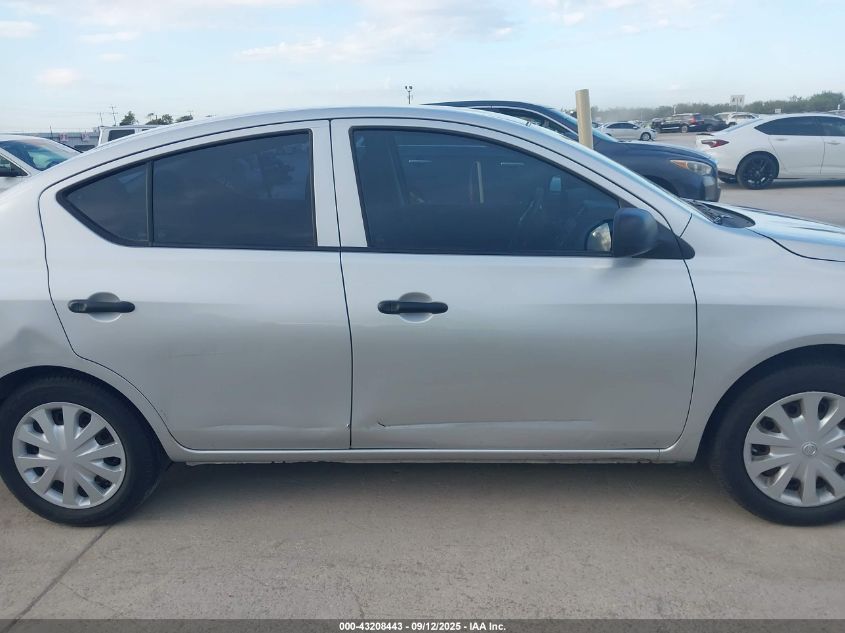 2015 Nissan Versa 1.6 S VIN: 3N1CN7AP7FL819783 Lot: 43208443