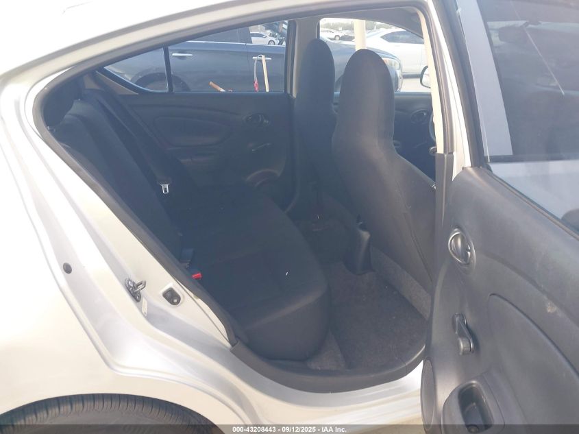 2015 Nissan Versa 1.6 S VIN: 3N1CN7AP7FL819783 Lot: 43208443