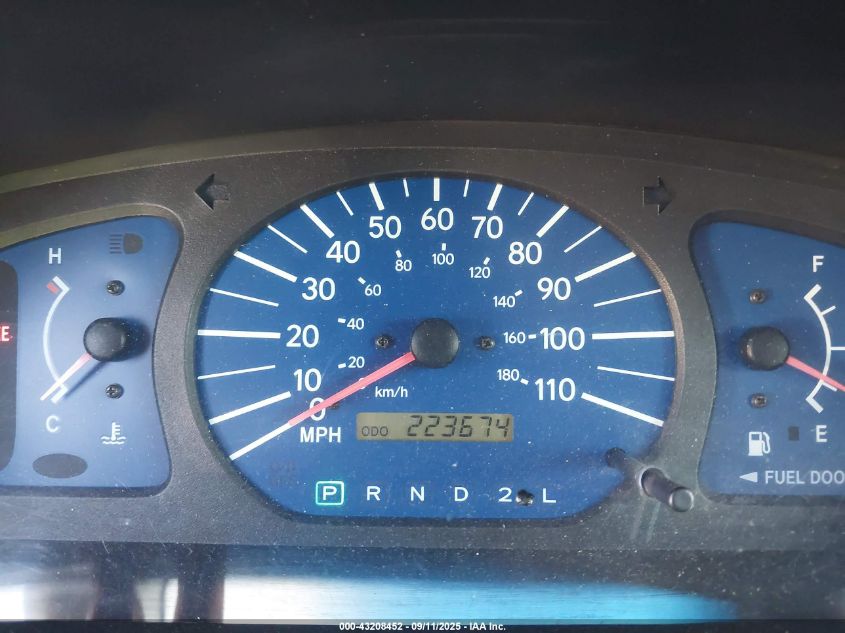 2002 Toyota Sienna Ce VIN: 4T3ZF19C02U490088 Lot: 43208452