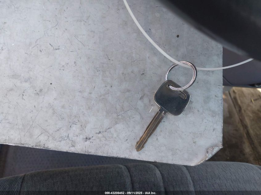 2002 Toyota Sienna Ce VIN: 4T3ZF19C02U490088 Lot: 43208452