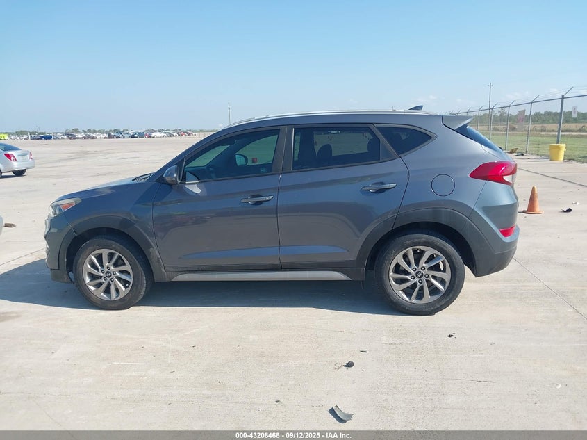 2018 HYUNDAI TUCSON SEL KM8J3CA44JU732815