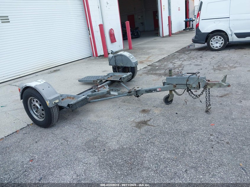 2010 TOW DOLLY TOW DOLLY