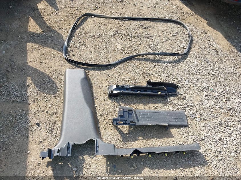 2022 Honda Pilot 2Wd Special Edition VIN: 5FNYF5H22NB032767 Lot: 43208734