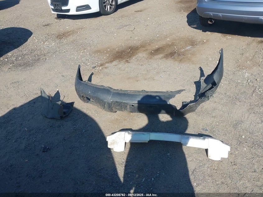 2001 Subaru Forester L VIN: JF1SF63591H743489 Lot: 43208762