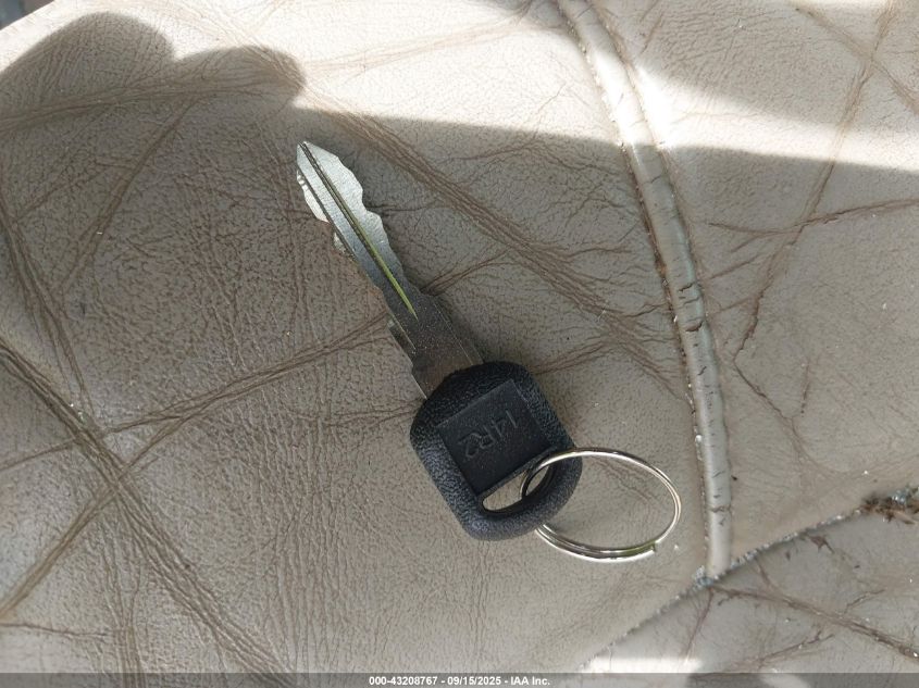 2001 Chevrolet Tahoe Lt VIN: 1GNEK13T51R152081 Lot: 43208767