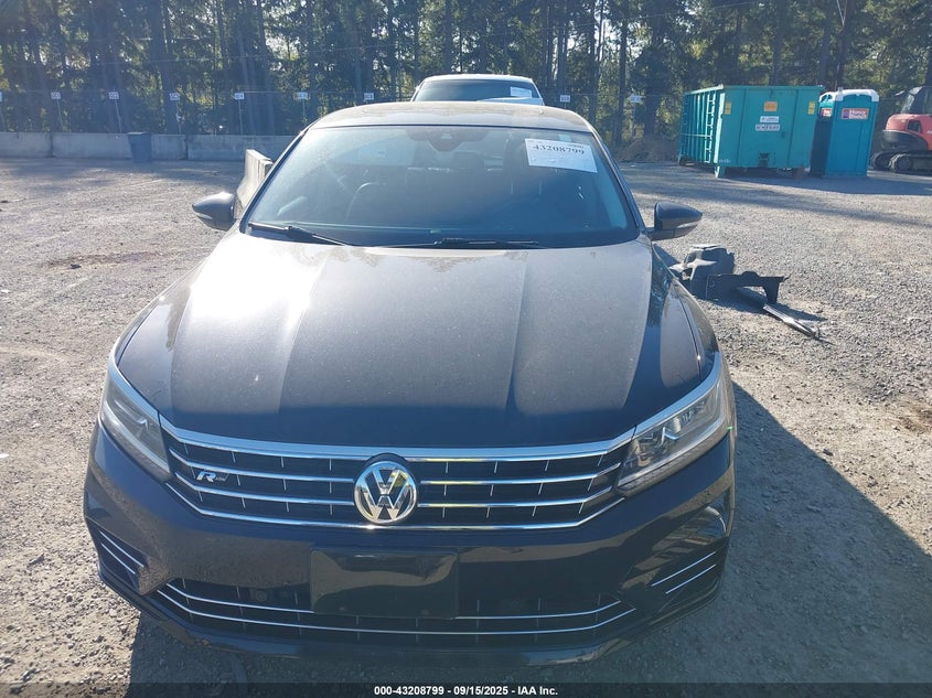 2019 VOLKSWAGEN PASSAT 2.0T SE R-LINE 1VWMA7A33KC010570