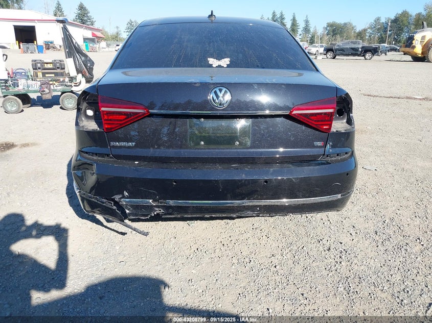 2019 VOLKSWAGEN PASSAT 2.0T SE R-LINE 1VWMA7A33KC010570