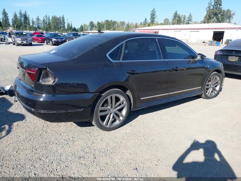 2019 VOLKSWAGEN PASSAT 2.0T SE R-LINE 1VWMA7A33KC010570