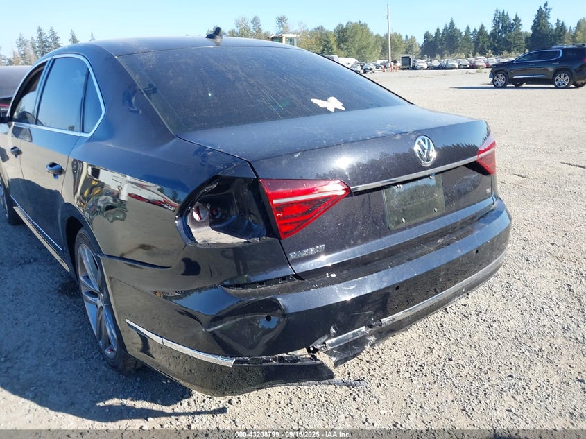 2019 VOLKSWAGEN PASSAT 2.0T SE R-LINE 1VWMA7A33KC010570