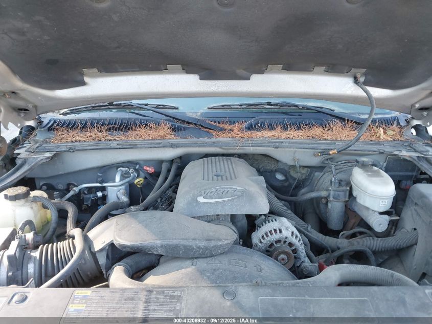 2004 Chevrolet Silverado 1500 VIN: 2GCEK19T841352899 Lot: 43208932