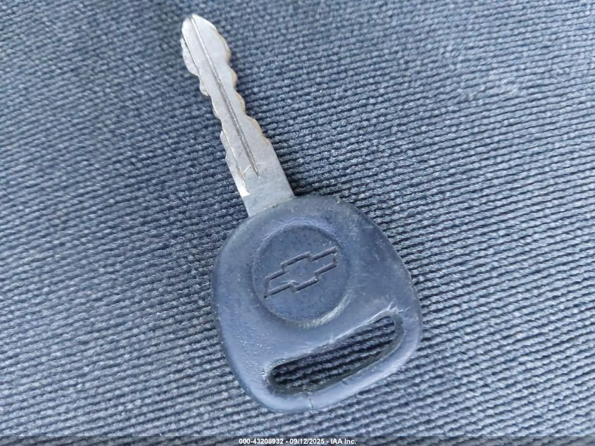 2004 Chevrolet Silverado 1500 VIN: 2GCEK19T841352899 Lot: 43208932