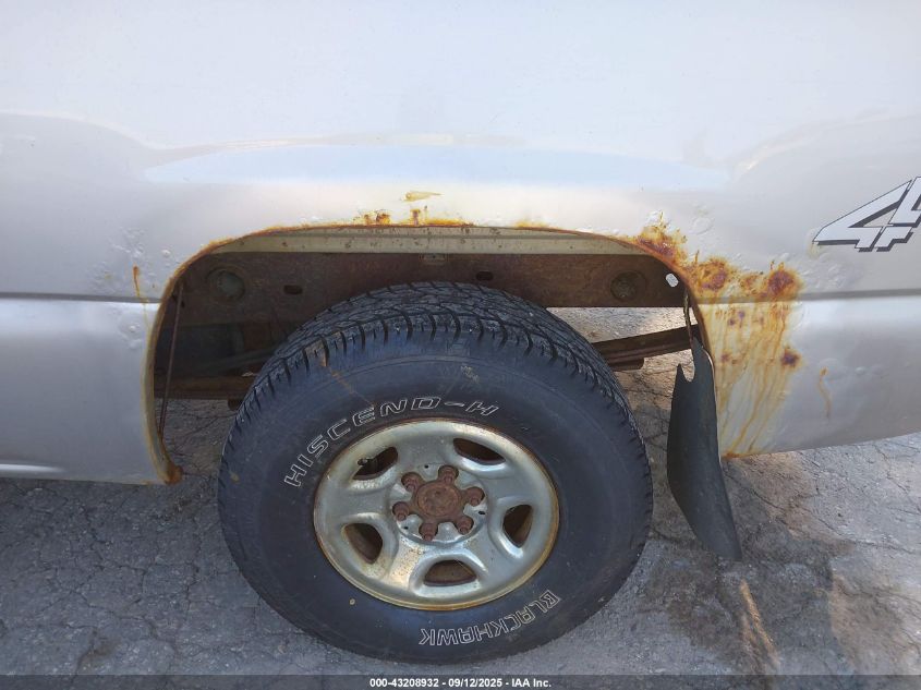 2004 Chevrolet Silverado 1500 VIN: 2GCEK19T841352899 Lot: 43208932