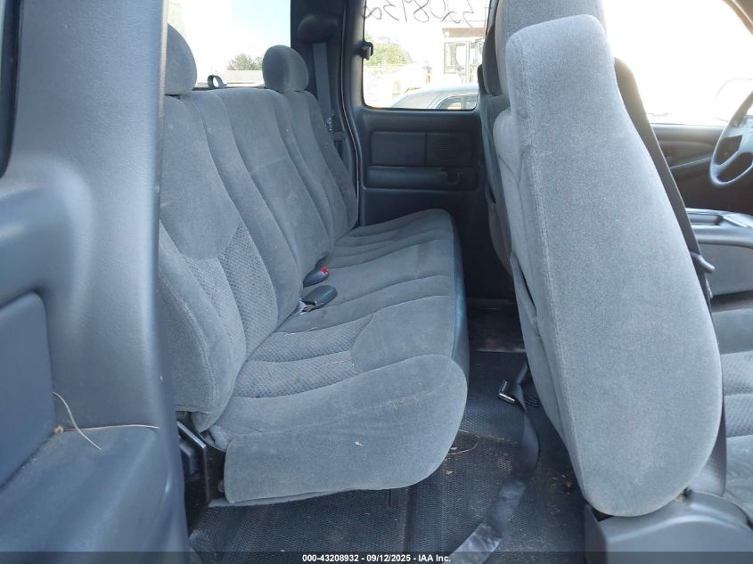 2004 Chevrolet Silverado 1500 VIN: 2GCEK19T841352899 Lot: 43208932