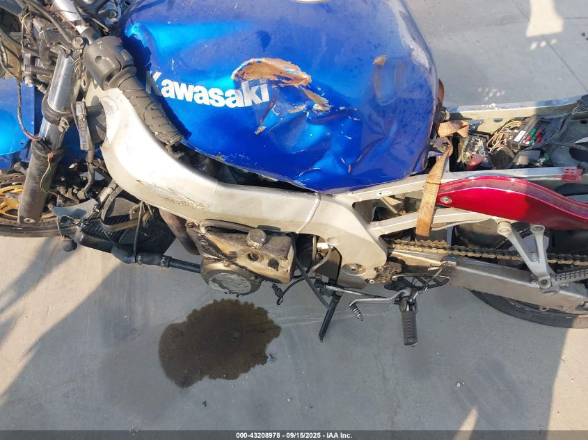 1999 Kawasaki Zx900 C VIN: JKAZX2C17XA026340 Lot: 43208978