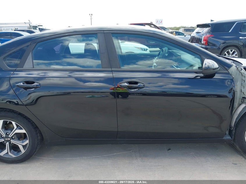 2019 KIA FORTE LXS - 3KPF24AD3KE066050