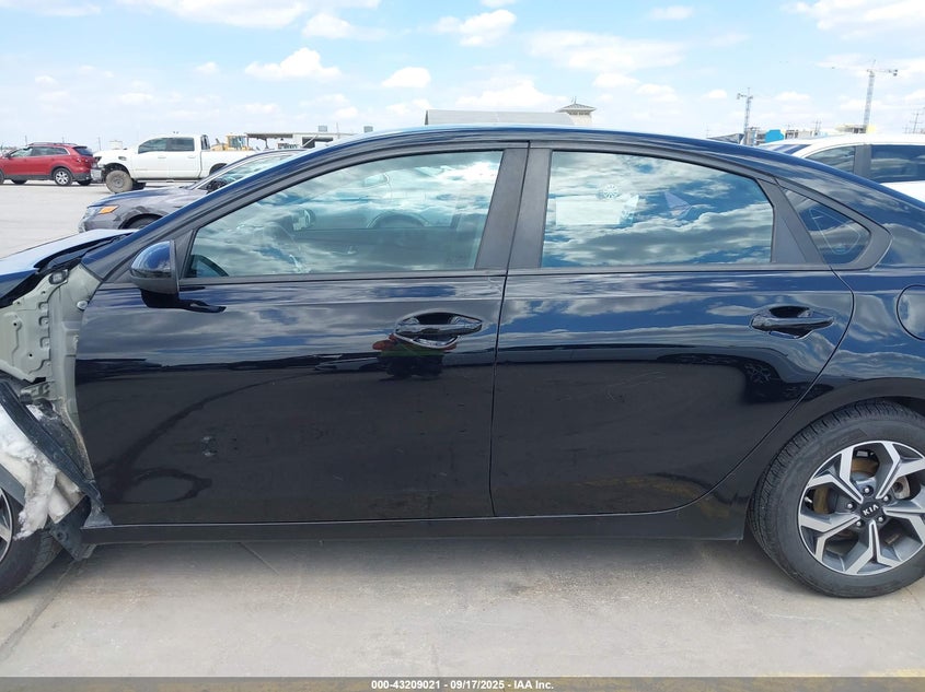 2019 KIA FORTE LXS - 3KPF24AD3KE066050