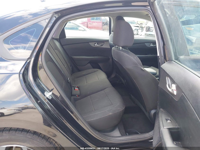 2019 KIA FORTE LXS - 3KPF24AD3KE066050