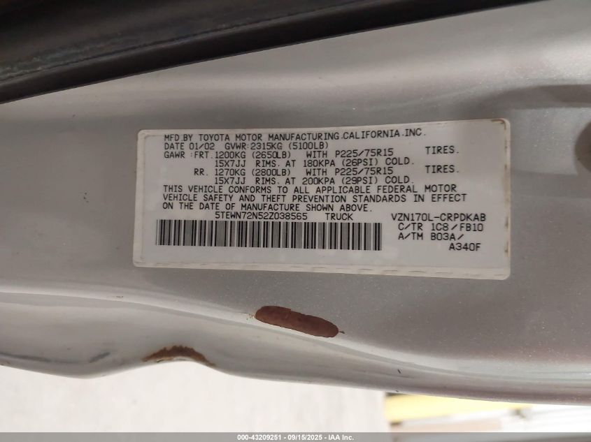 2002 Toyota Tacoma Base V6 VIN: 5TEWN72N52Z038565 Lot: 43209251