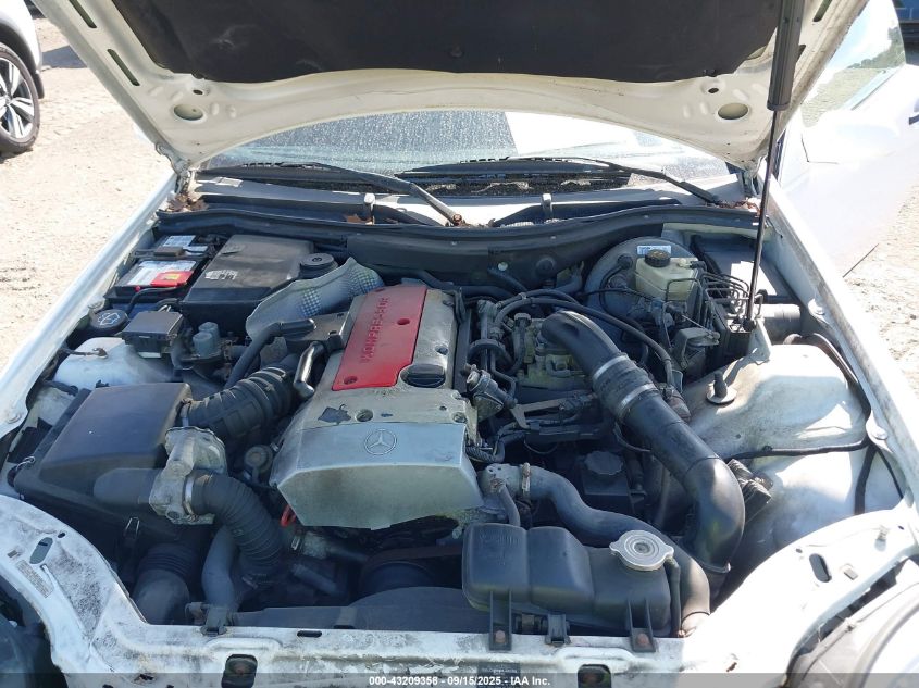 2000 Mercedes-Benz Slk 230 Kompressor VIN: WDBKK47F7YF154250 Lot: 43209358