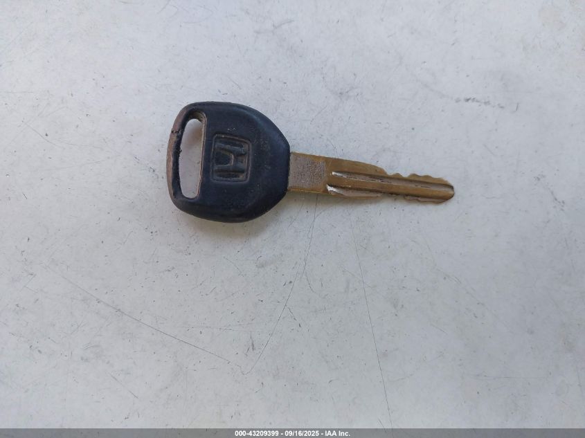 1998 Honda Cr-V Lx VIN: JHLRD1741WC081028 Lot: 43209399