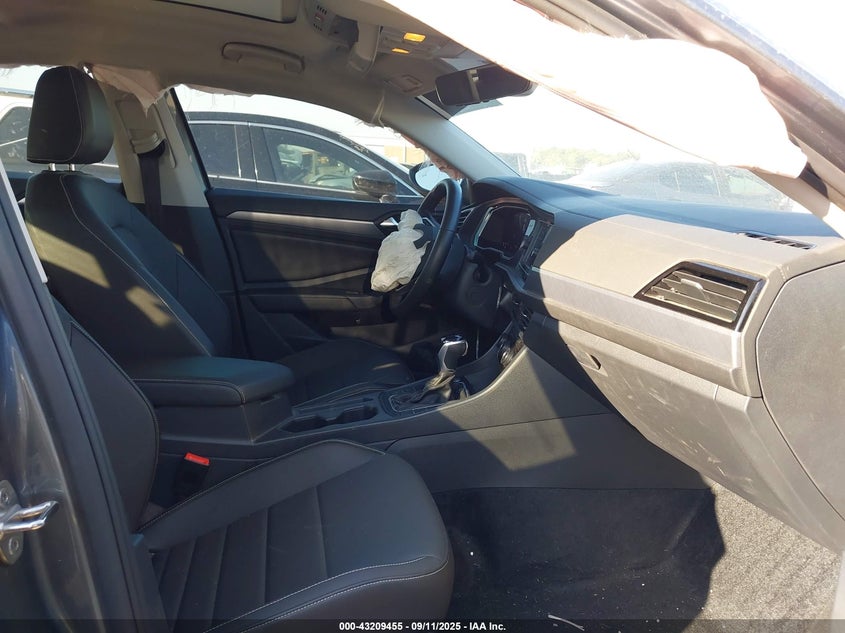 2024 VOLKSWAGEN JETTA 1.5T SE 3VW7M7BU5RM068944