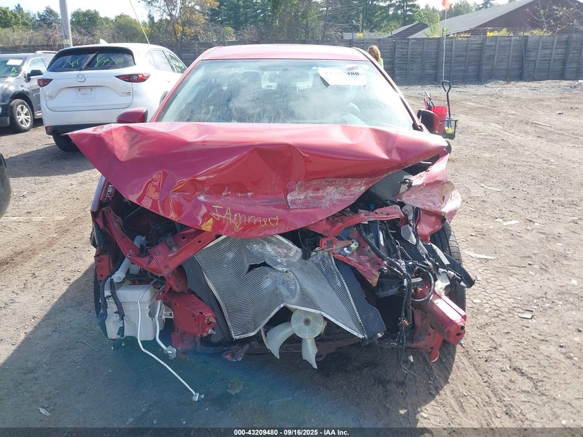 2014 TOYOTA COROLLA LE - 2T1BURHE1EC218818