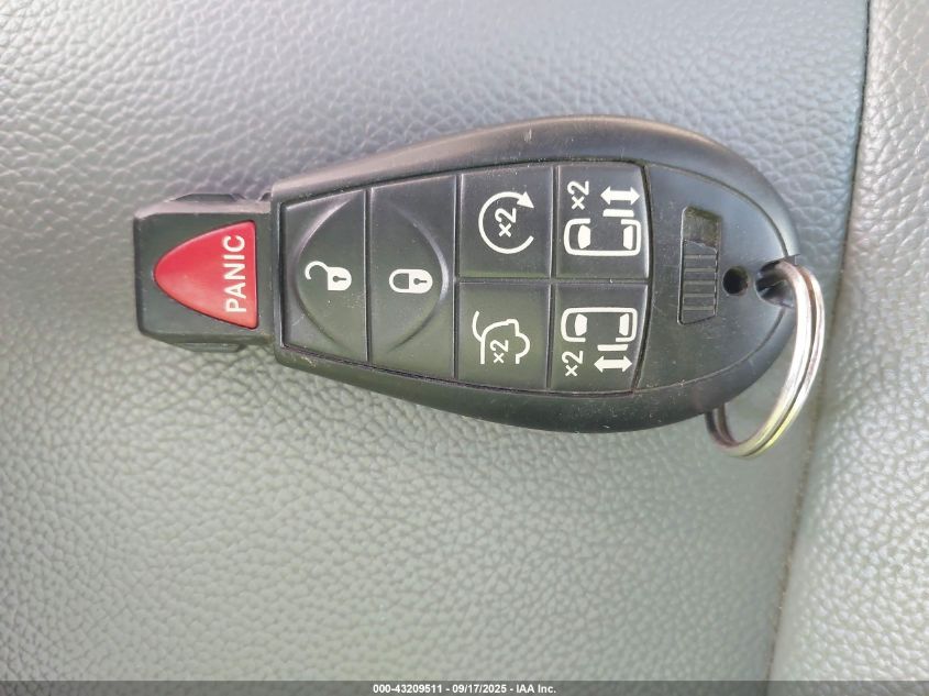 2009 Chrysler Town & Country Touring VIN: 2A8HR54199R512957 Lot: 43209511