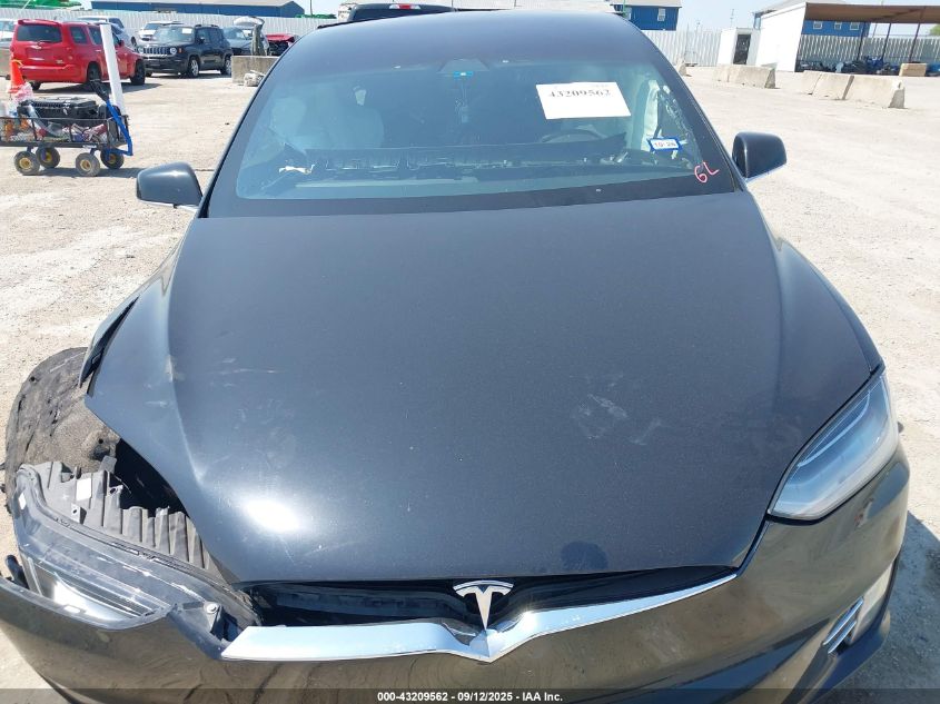 2017 Tesla Model X P100D VIN: 5YJXCBE40HF077672 Lot: 43209562