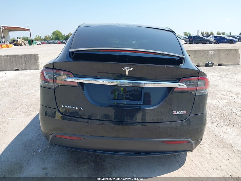 2017 Tesla Model X P100D VIN: 5YJXCBE40HF077672 Lot: 43209562