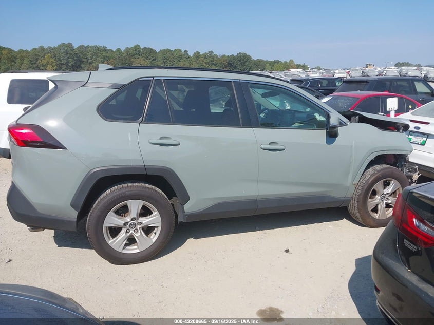 2021 TOYOTA RAV4 XLE - 2T3W1RFV8MW122279