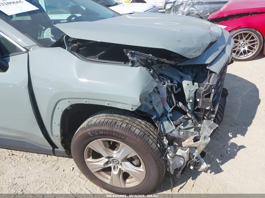 2021 TOYOTA RAV4 XLE - 2T3W1RFV8MW122279