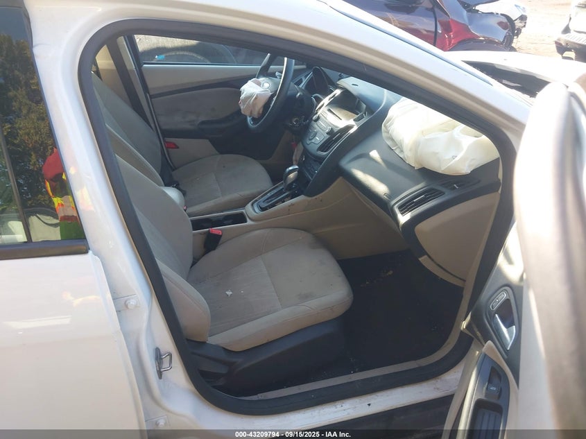 2016 FORD FOCUS SE - 1FADP3F20GL264857